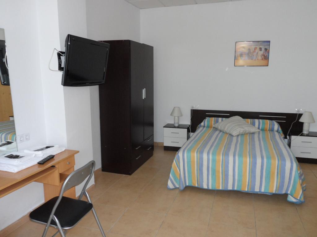 Hostal Via Del Caminante Madrigalejo Ngoại thất bức ảnh