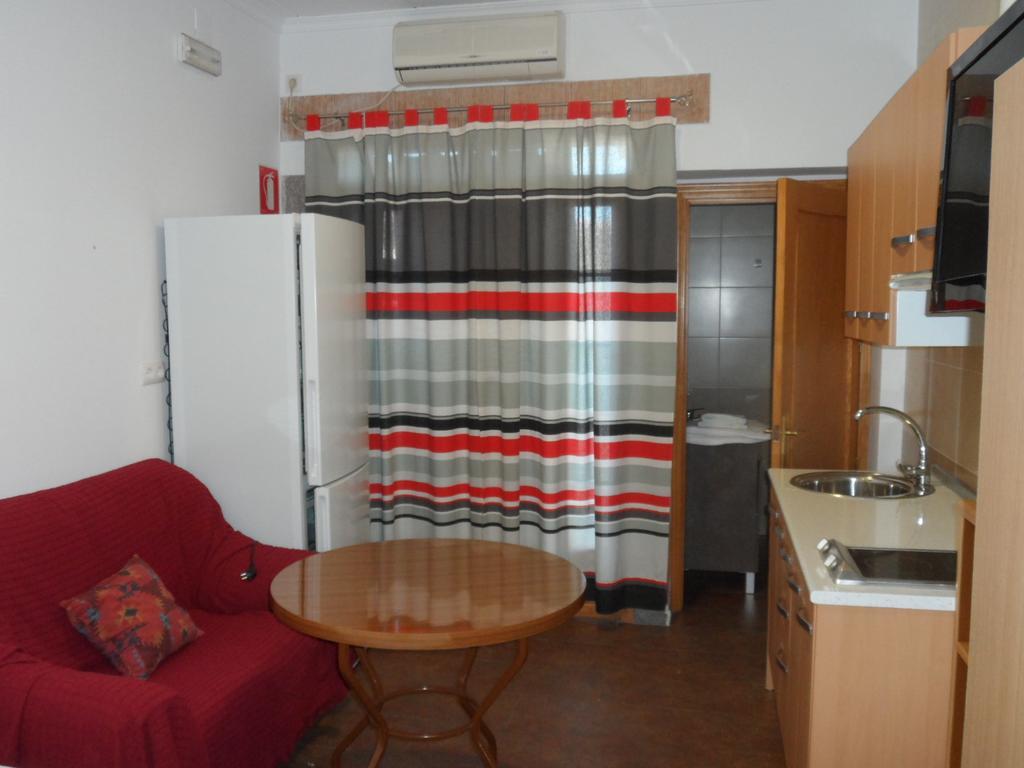 Hostal Via Del Caminante Madrigalejo Ngoại thất bức ảnh